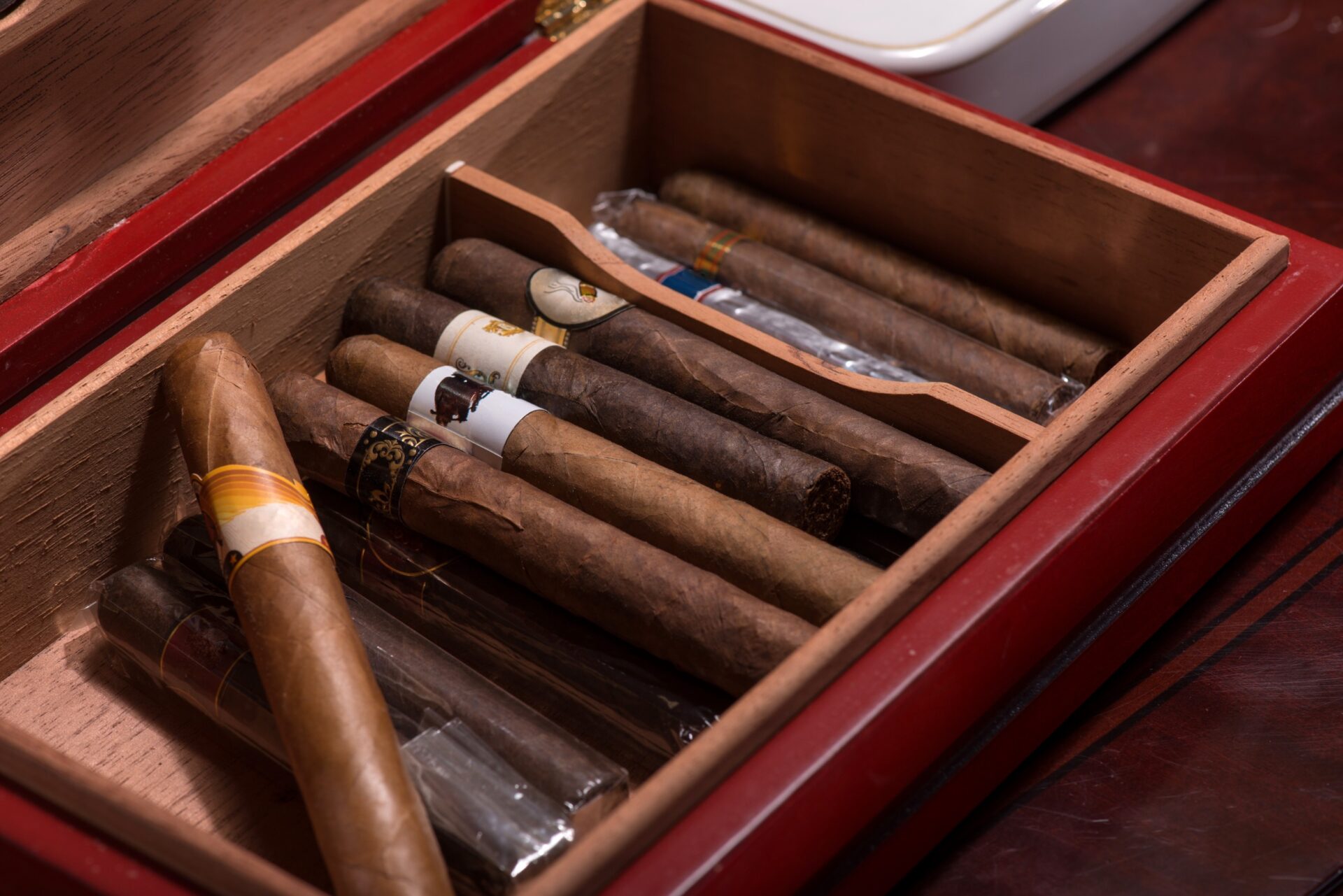 An expensive wooden box with great Cuban cigars